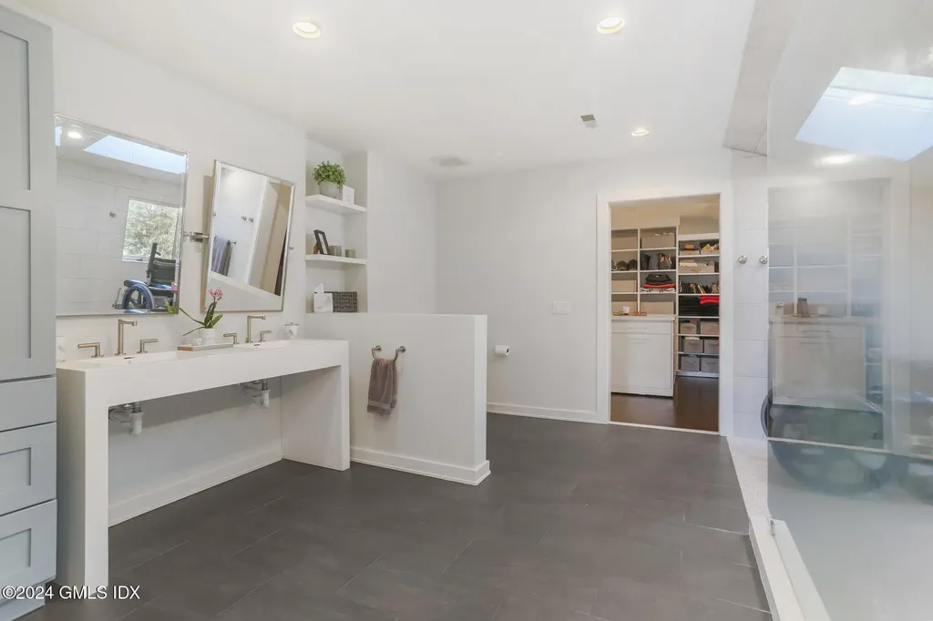 99 Londonderry Drive Greenwich CT 06830