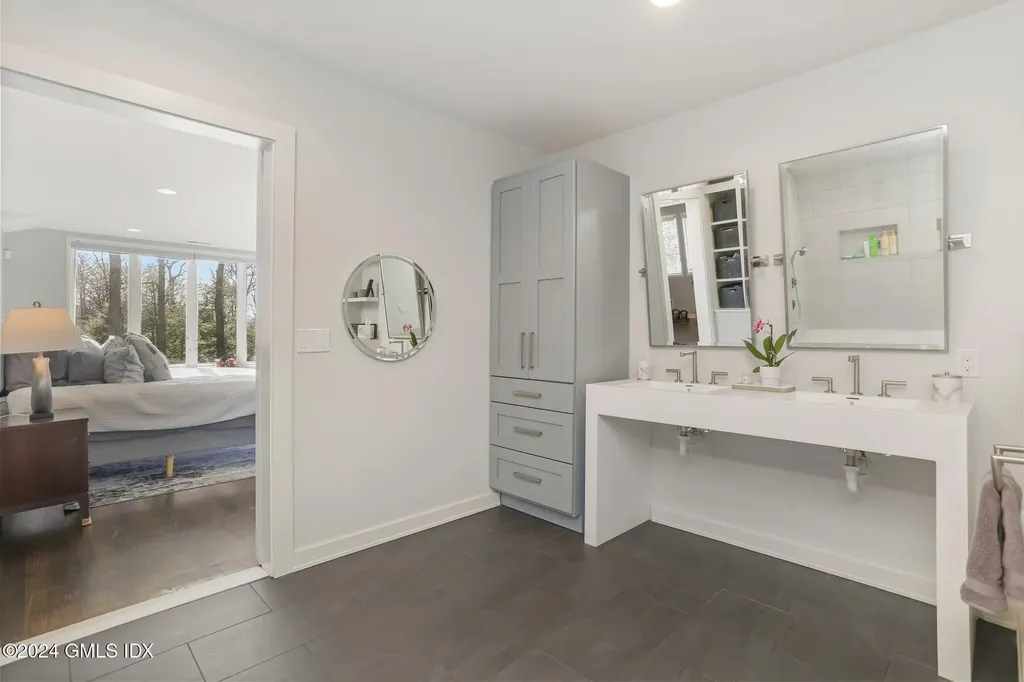 99 Londonderry Drive Greenwich CT 06830