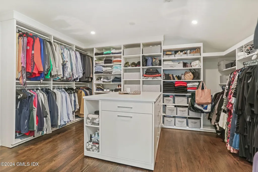 99 Londonderry Drive Greenwich CT 06830