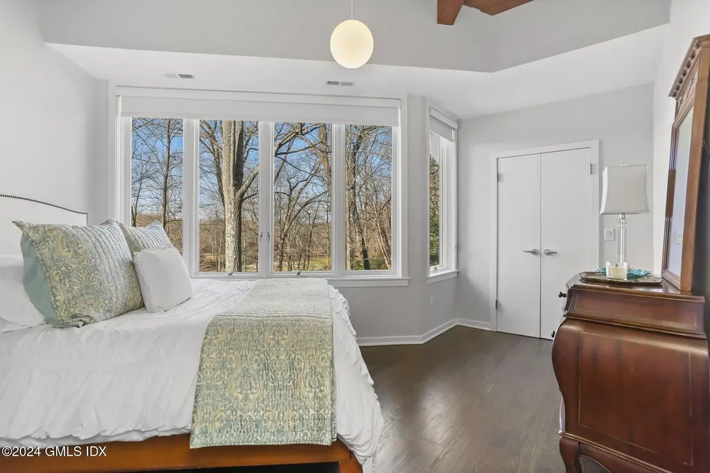 99 Londonderry Drive Greenwich CT 06830