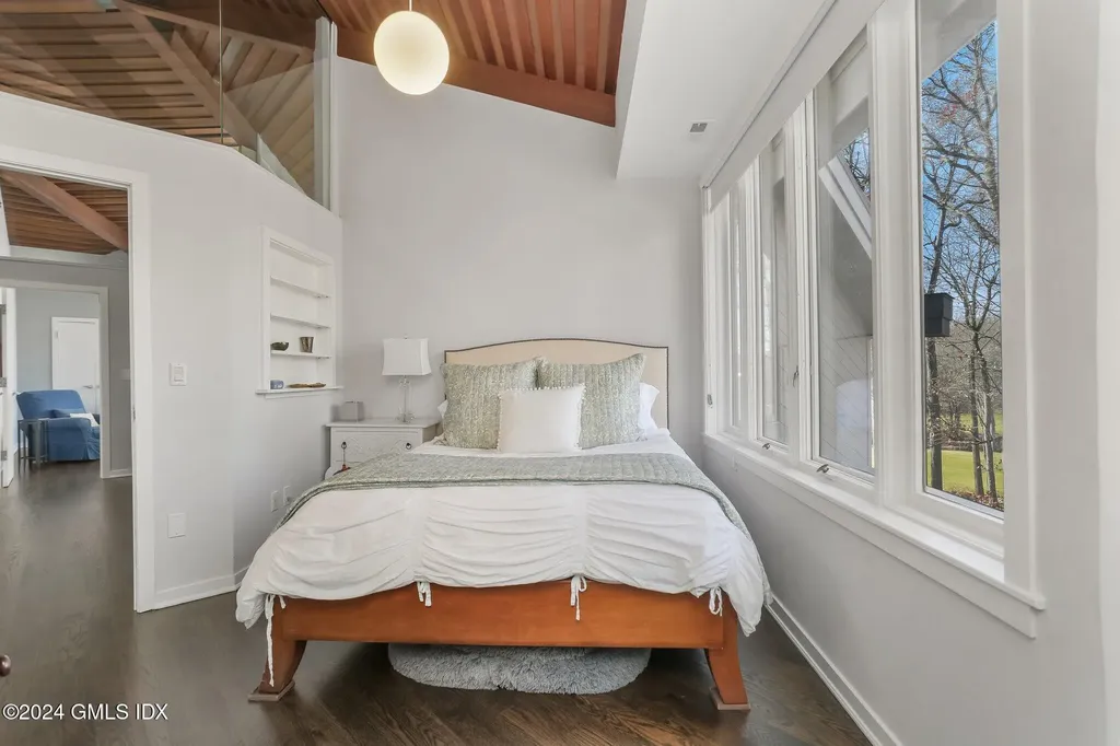 99 Londonderry Drive Greenwich CT 06830