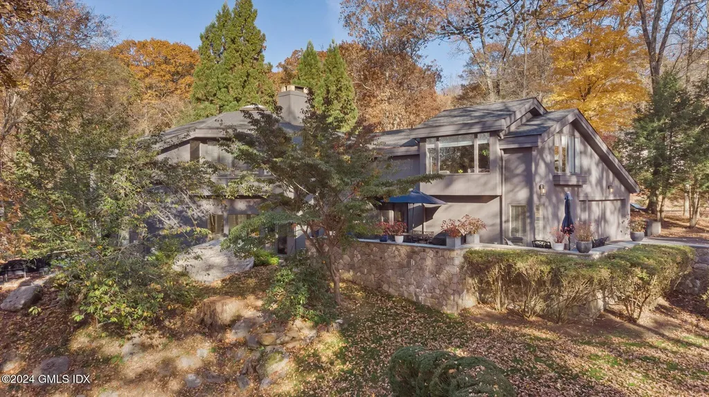 99 Londonderry Drive Greenwich CT 06830