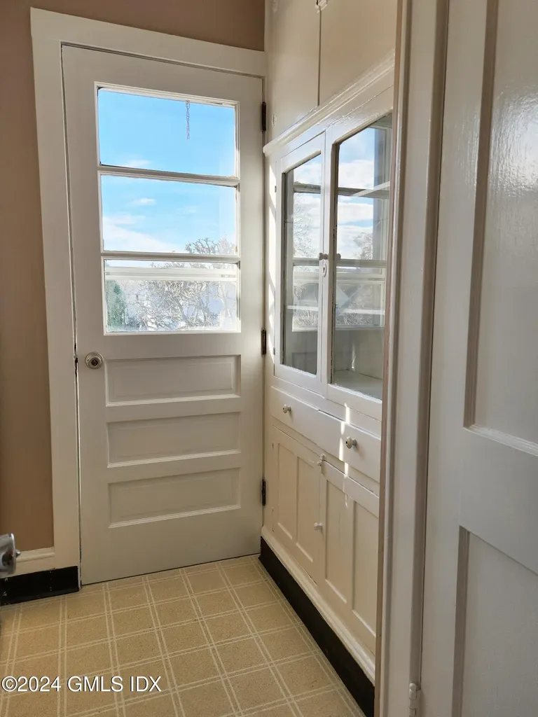 18 Harold Avenue Greenwich CT 06830