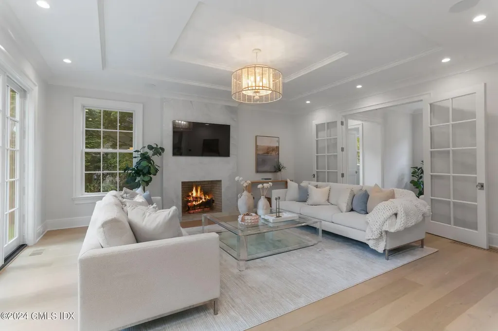 9 Dorchester Lane Riverside CT 06878