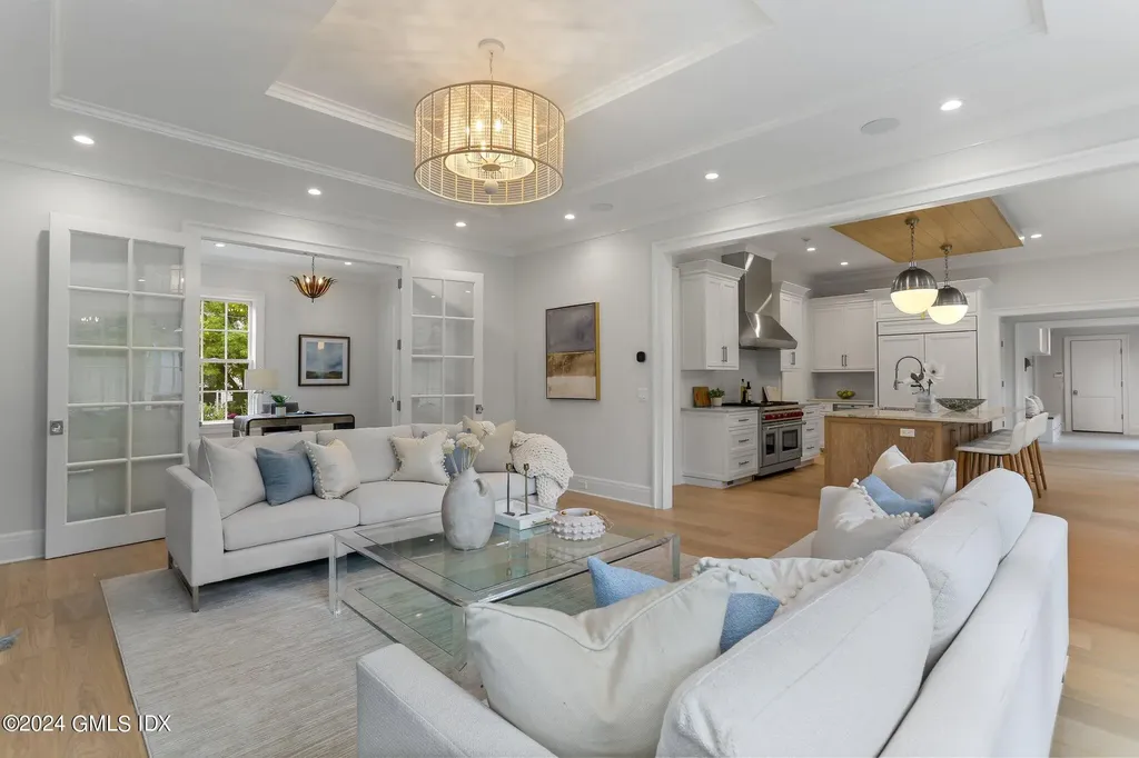 9 Dorchester Lane Riverside CT 06878