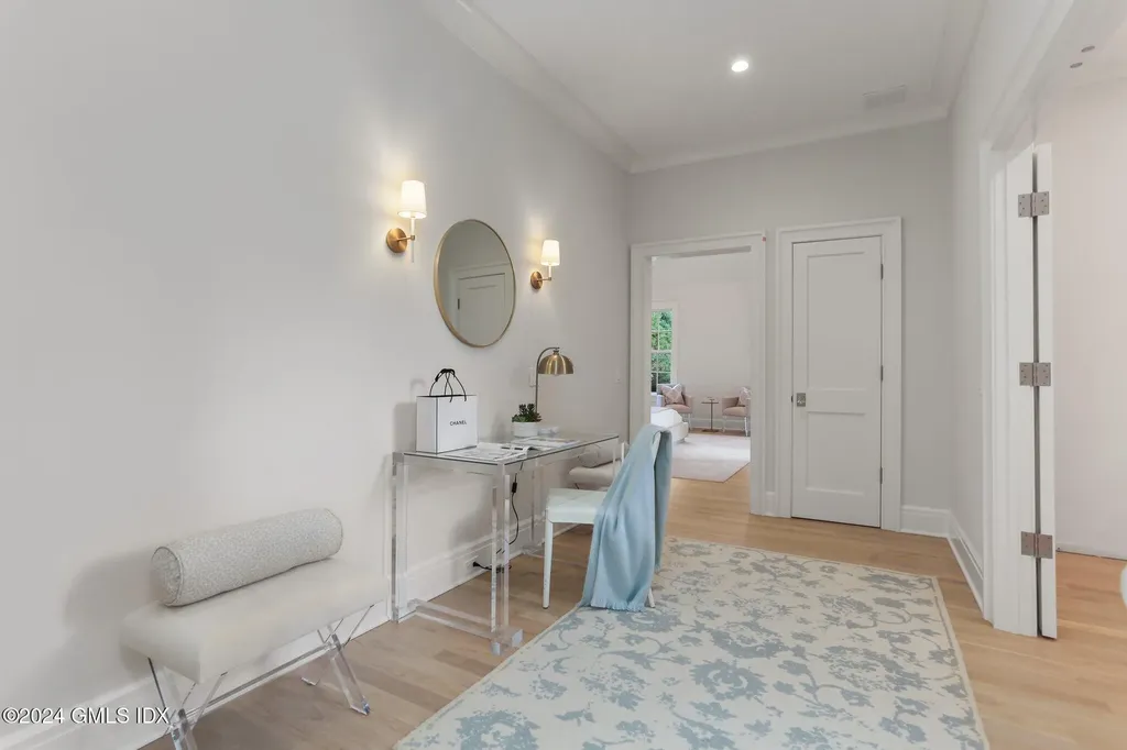 9 Dorchester Lane Riverside CT 06878