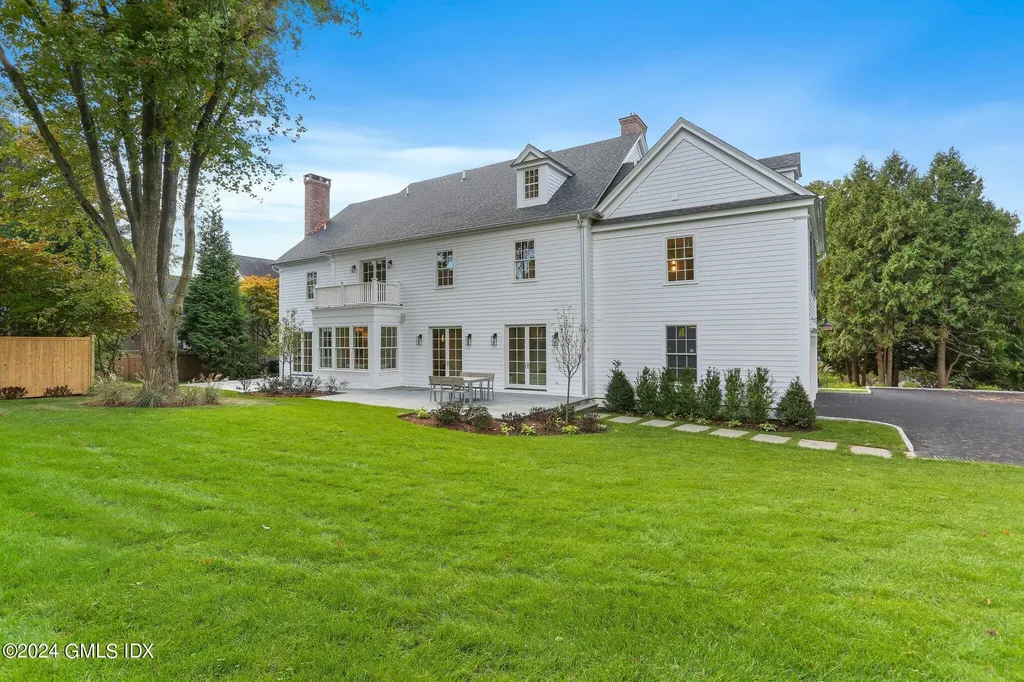 9 Dorchester Lane Riverside CT 06878