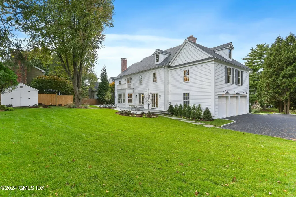 9 Dorchester Lane Riverside CT 06878