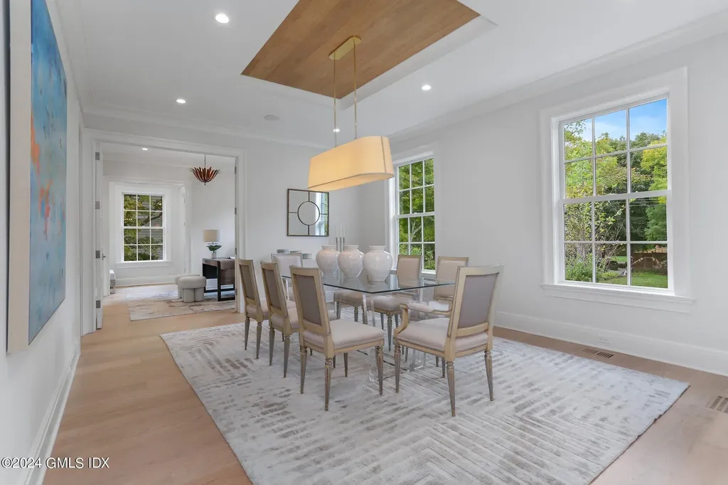 9 Dorchester Lane Riverside CT 06878