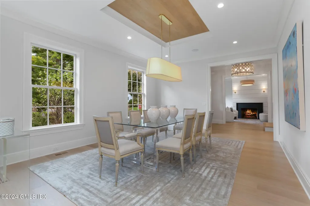 9 Dorchester Lane Riverside CT 06878