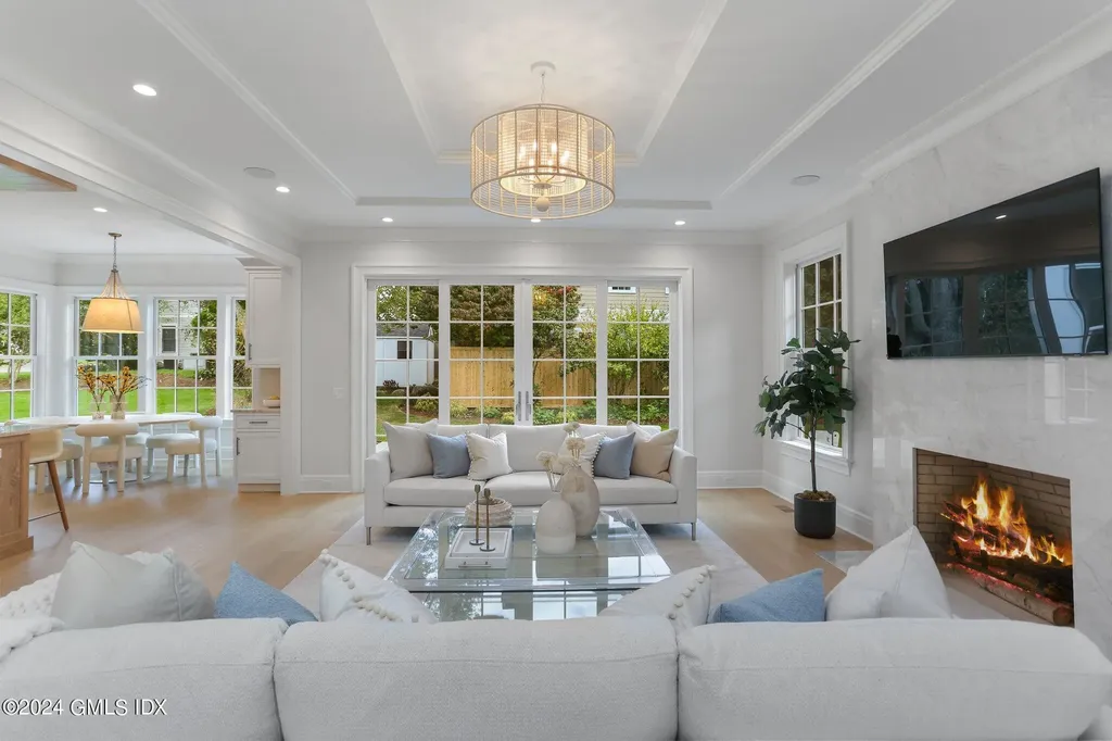 9 Dorchester Lane Riverside CT 06878