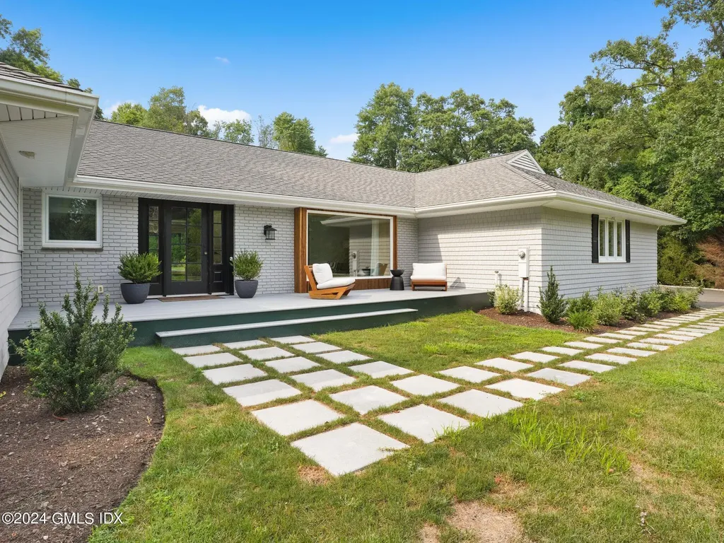 75 Carriage Drive Stamford CT 06901