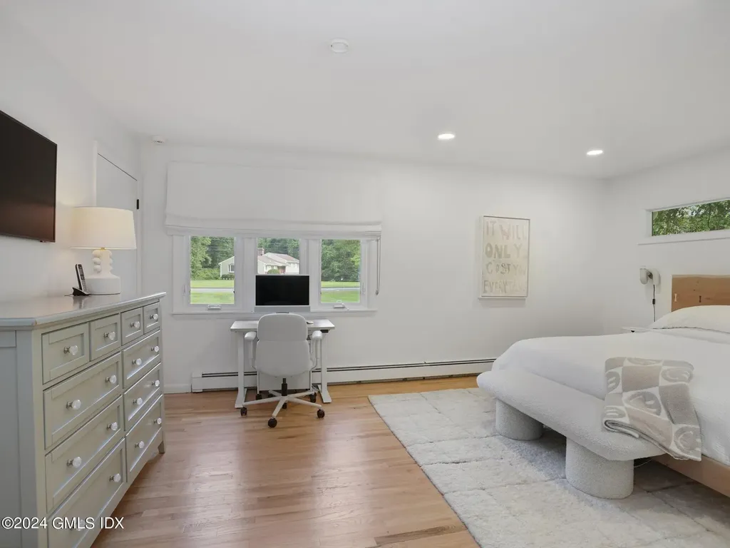 75 Carriage Drive Stamford CT 06901