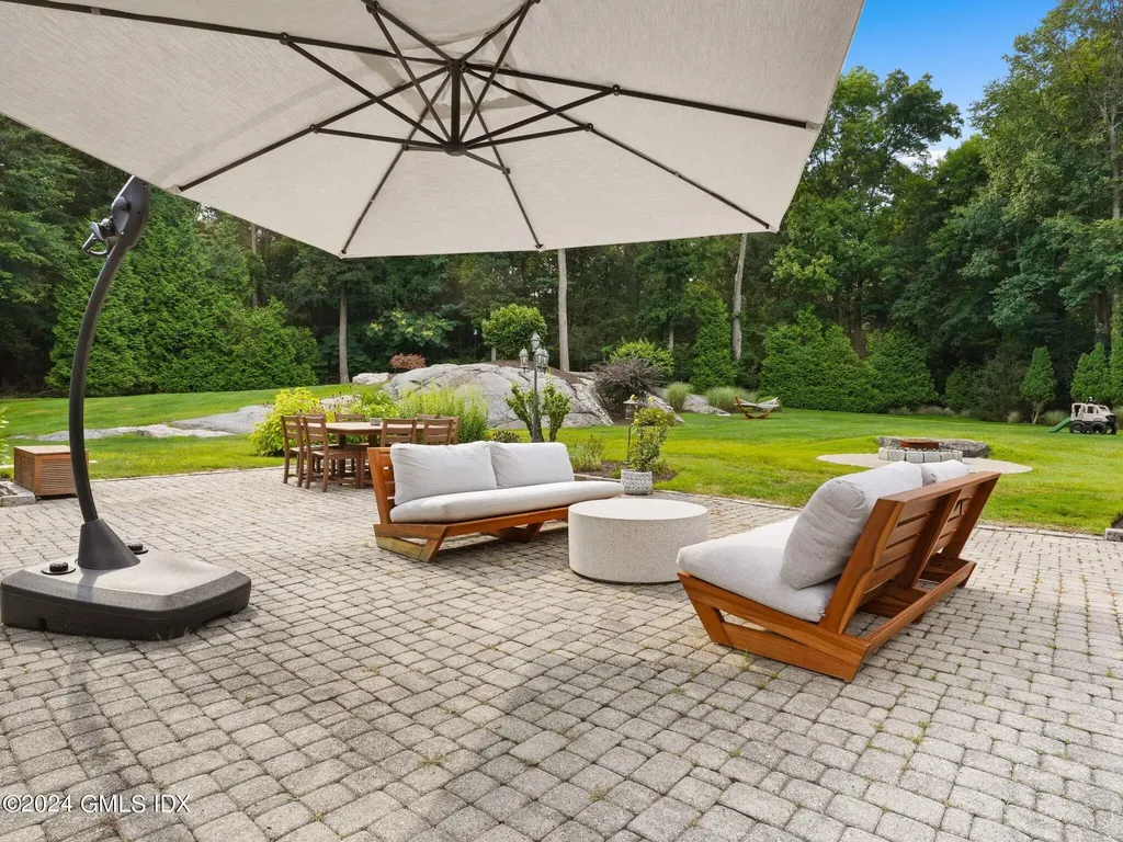 75 Carriage Drive Stamford CT 06901