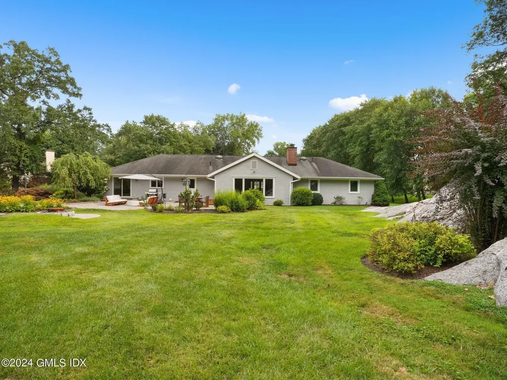 75 Carriage Drive Stamford CT 06901