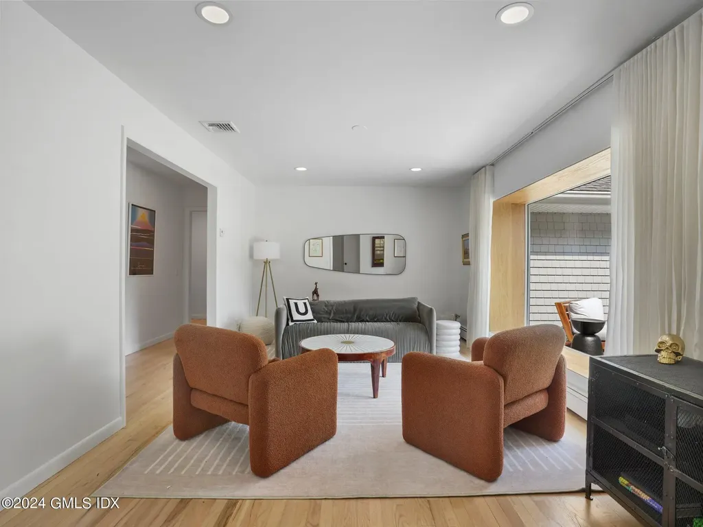 75 Carriage Drive Stamford CT 06901