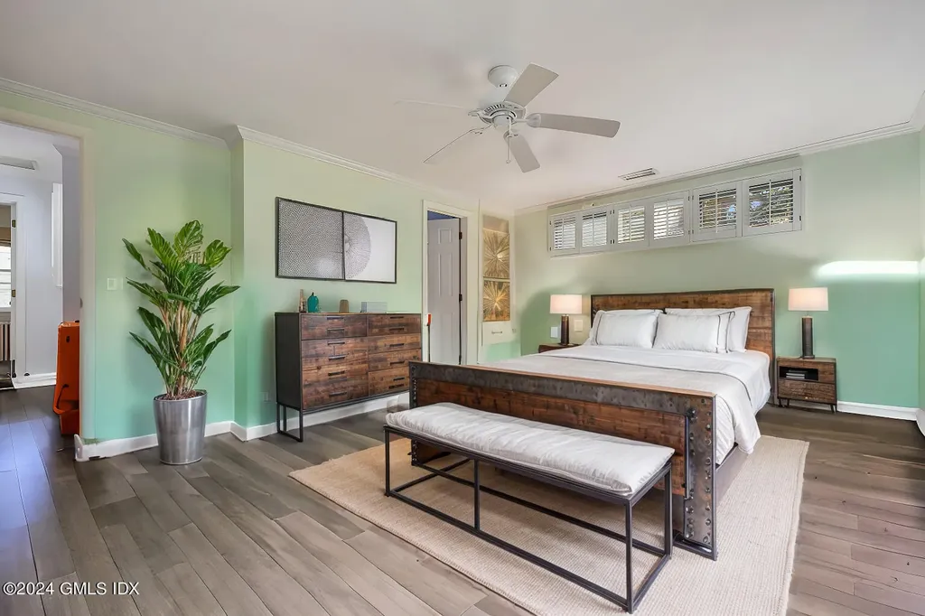 37 Barton Lane Cos Cob CT 06807