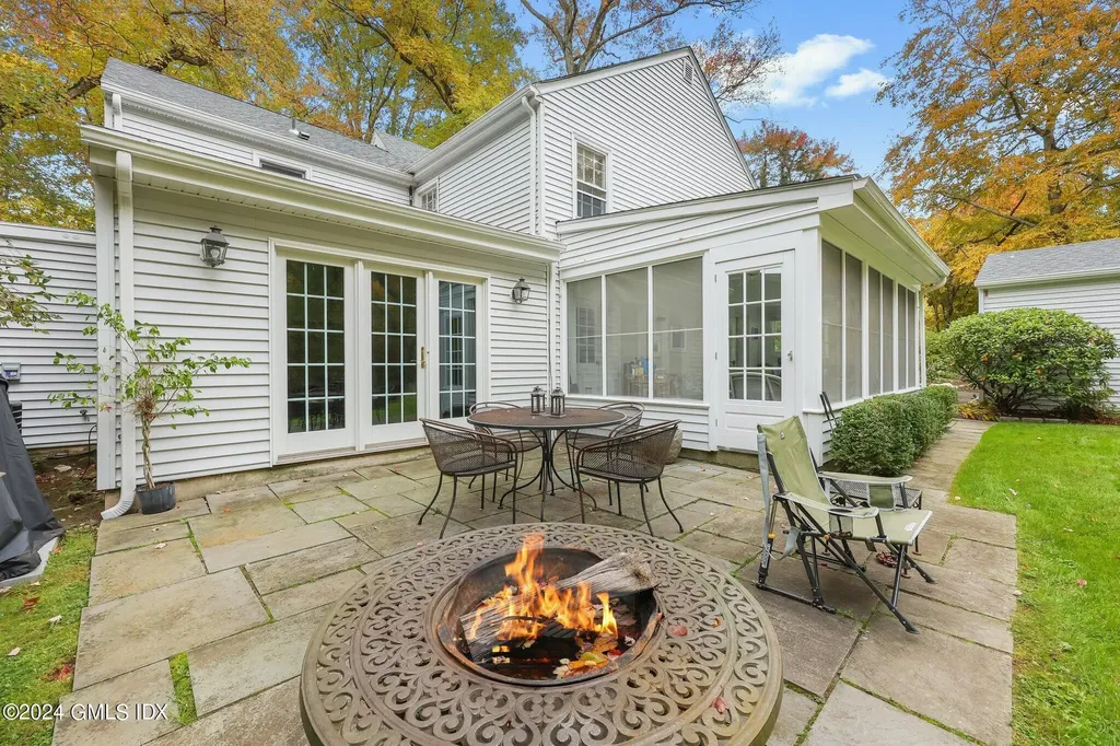 37 Barton Lane Cos Cob CT 06807