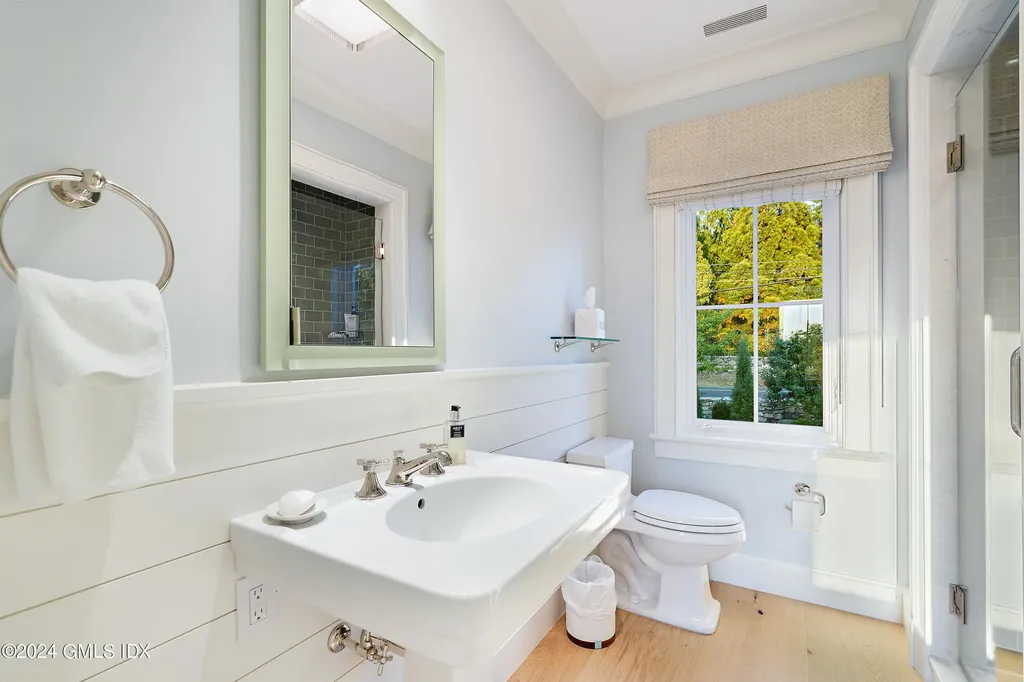 180 Round Hill Road Greenwich CT 06831