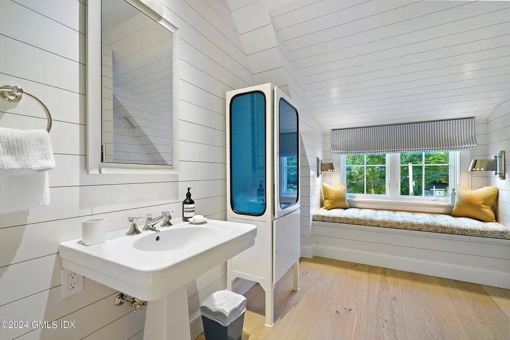 180 Round Hill Road Greenwich CT 06831