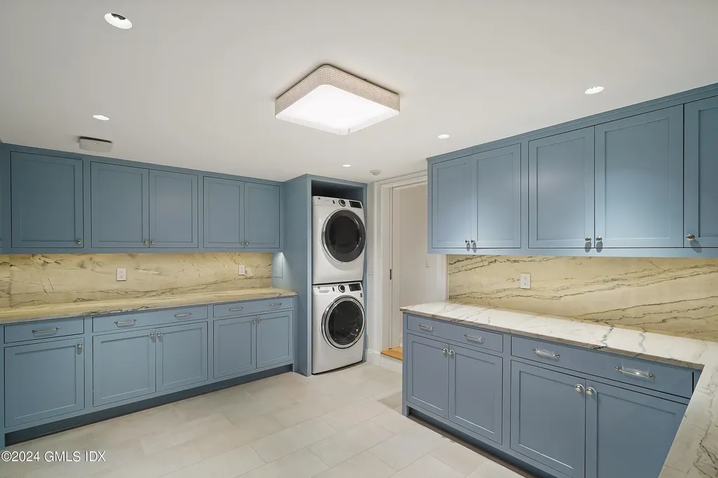 180 Round Hill Road Greenwich CT 06831