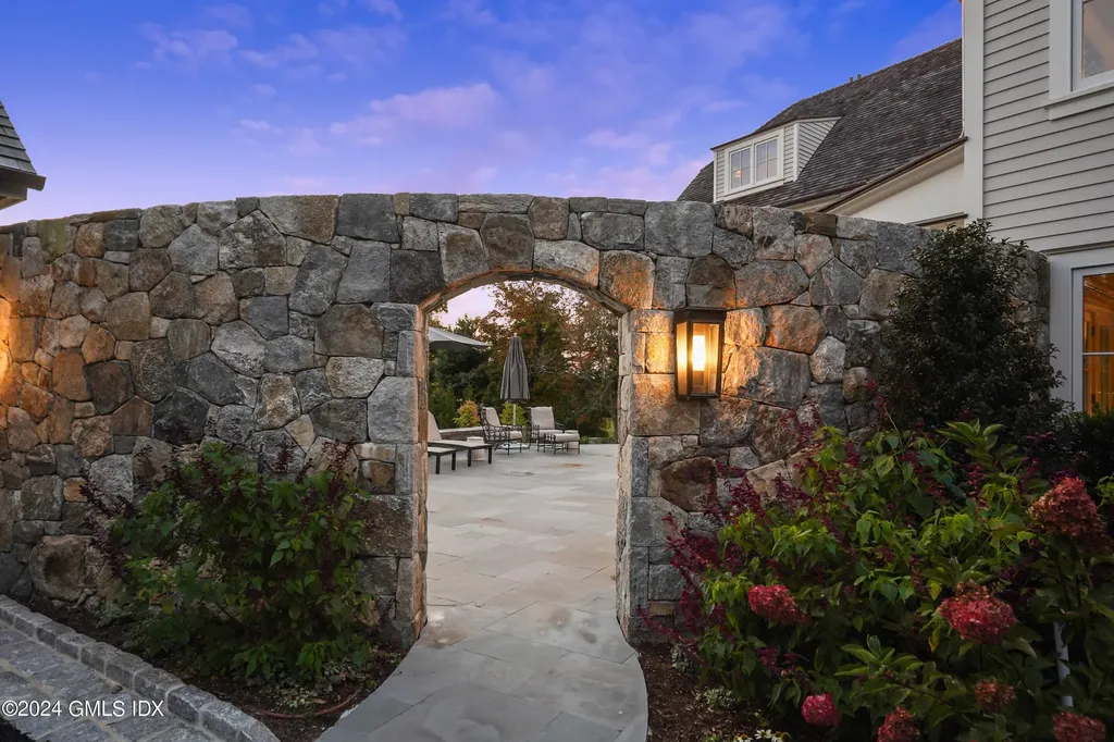 180 Round Hill Road Greenwich CT 06831