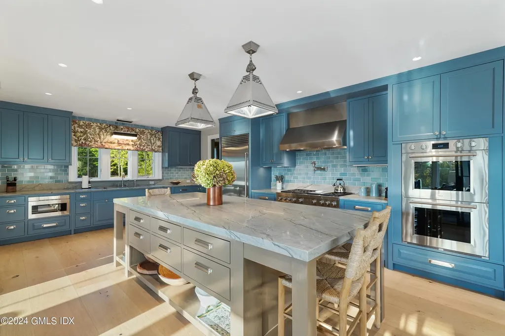 180 Round Hill Road Greenwich CT 06831