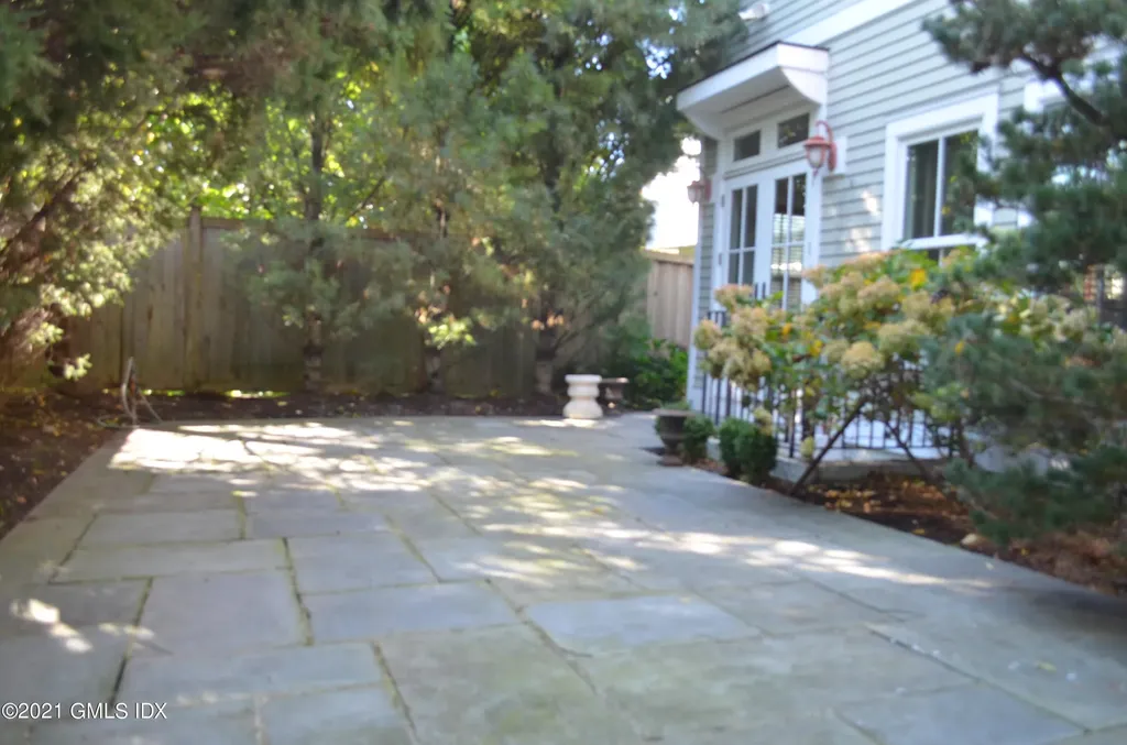 282 Bruce Park Avenue Greenwich CT 06830