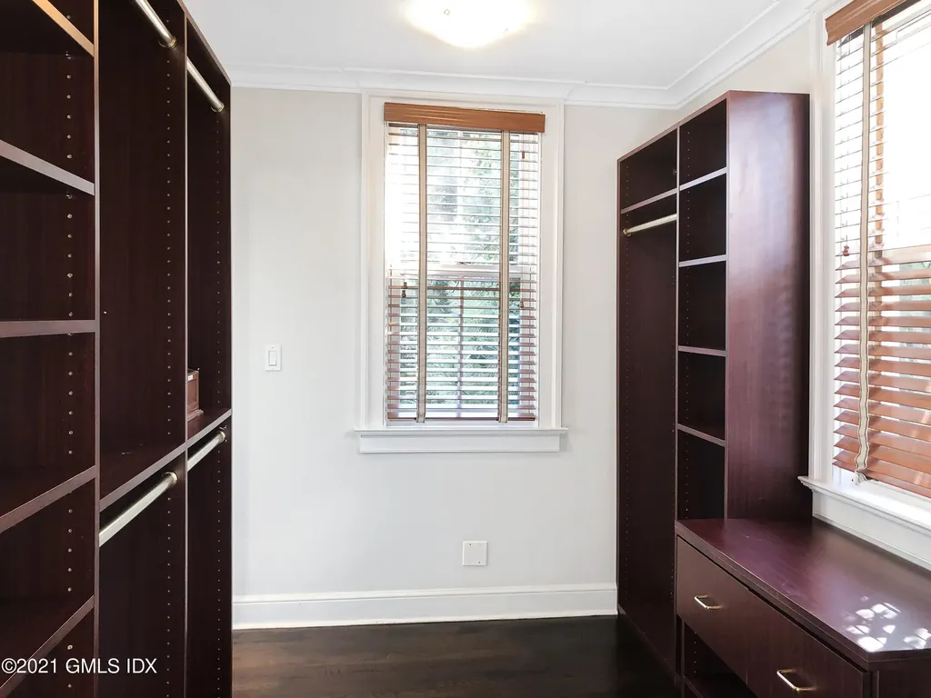 282 Bruce Park Avenue Greenwich CT 06830