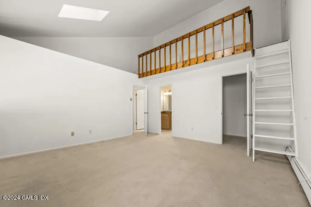 1465 E Putnam Avenue Old Greenwich CT 06870