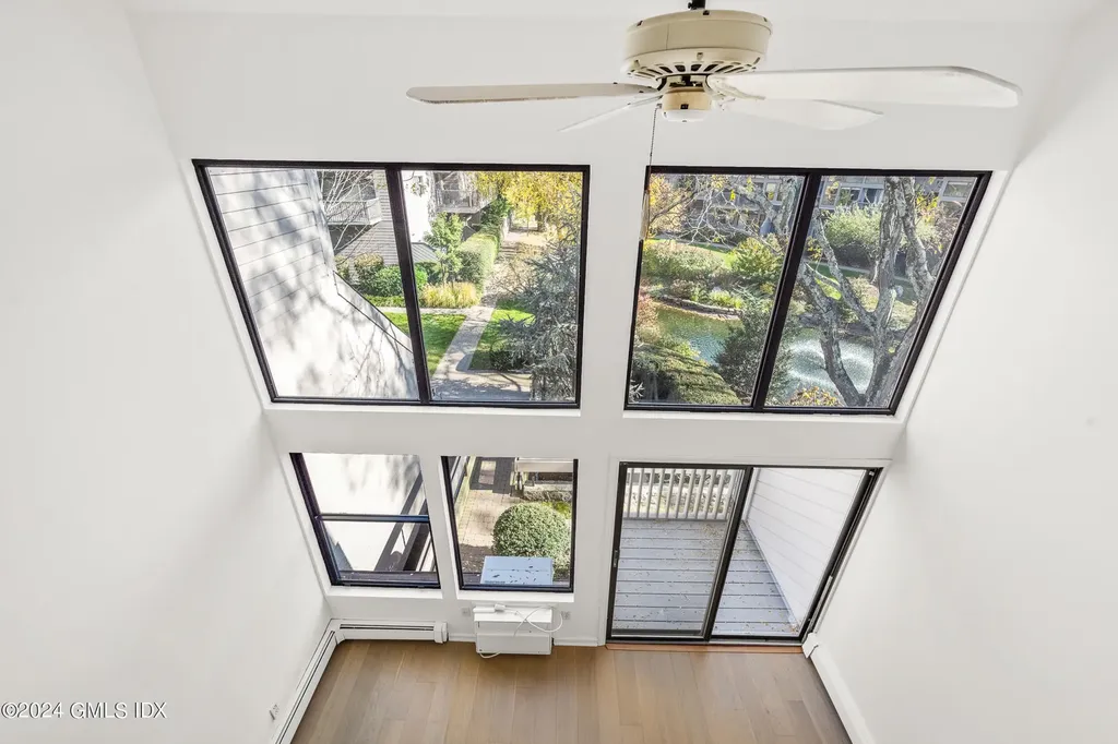 1465 E Putnam Avenue Old Greenwich CT 06870