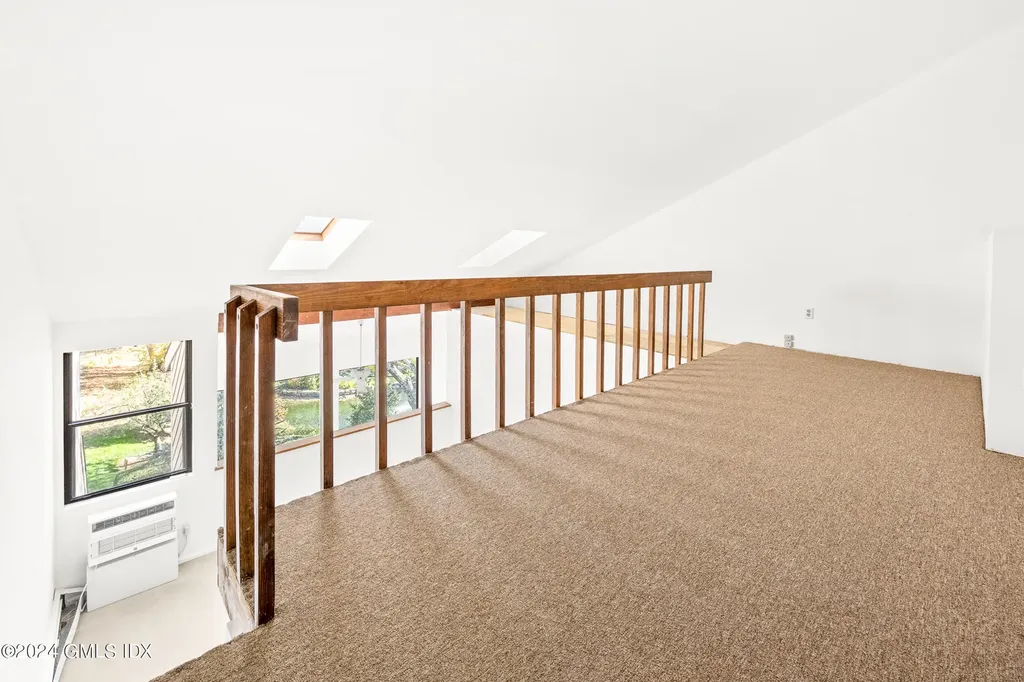 1465 E Putnam Avenue Old Greenwich CT 06870