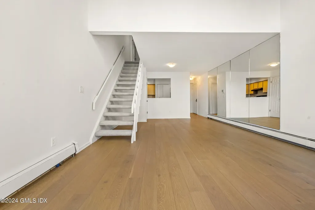 1465 E Putnam Avenue Old Greenwich CT 06870