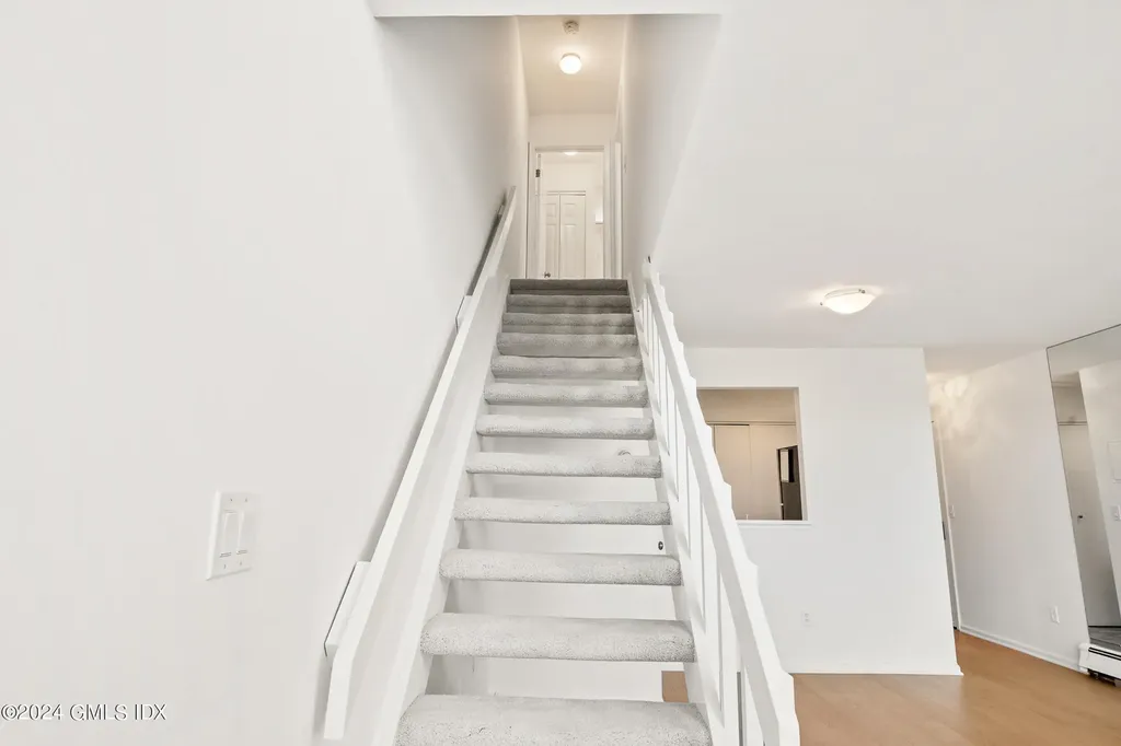 1465 E Putnam Avenue Old Greenwich CT 06870