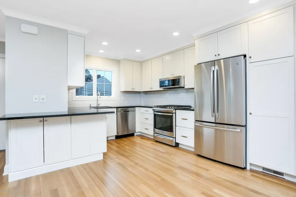 81 Cos Cob Avenue Cos Cob CT 06807