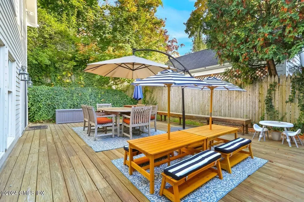 26 Lockwood Drive Old Greenwich CT 06870