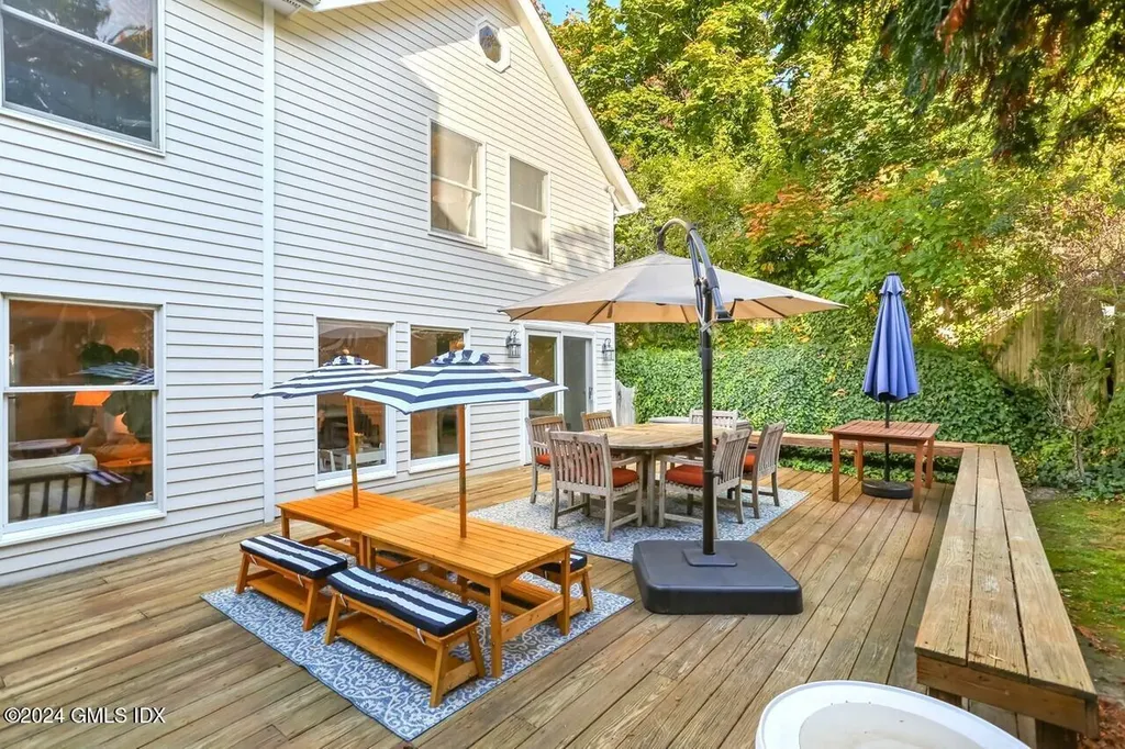 26 Lockwood Drive Old Greenwich CT 06870