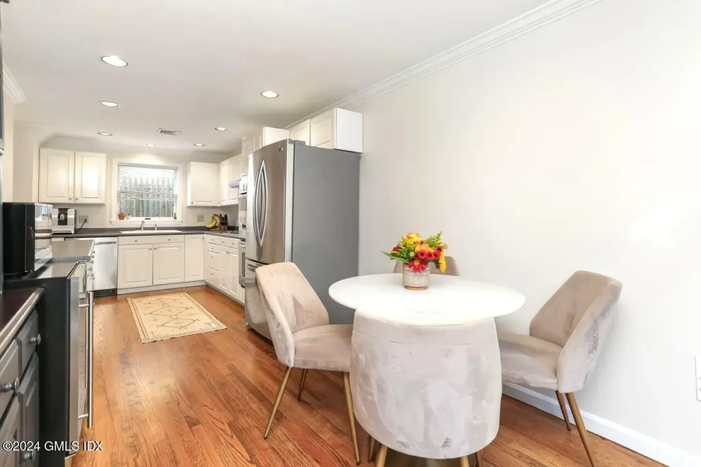 26 Lockwood Drive Old Greenwich CT 06870