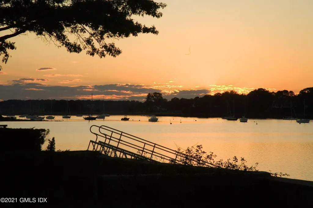 25 West Way Old Greenwich CT 06870