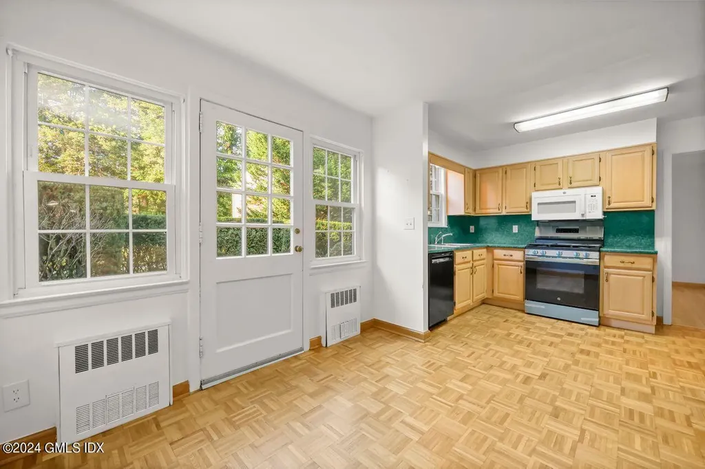 92 Putnam Park Greenwich CT 06830