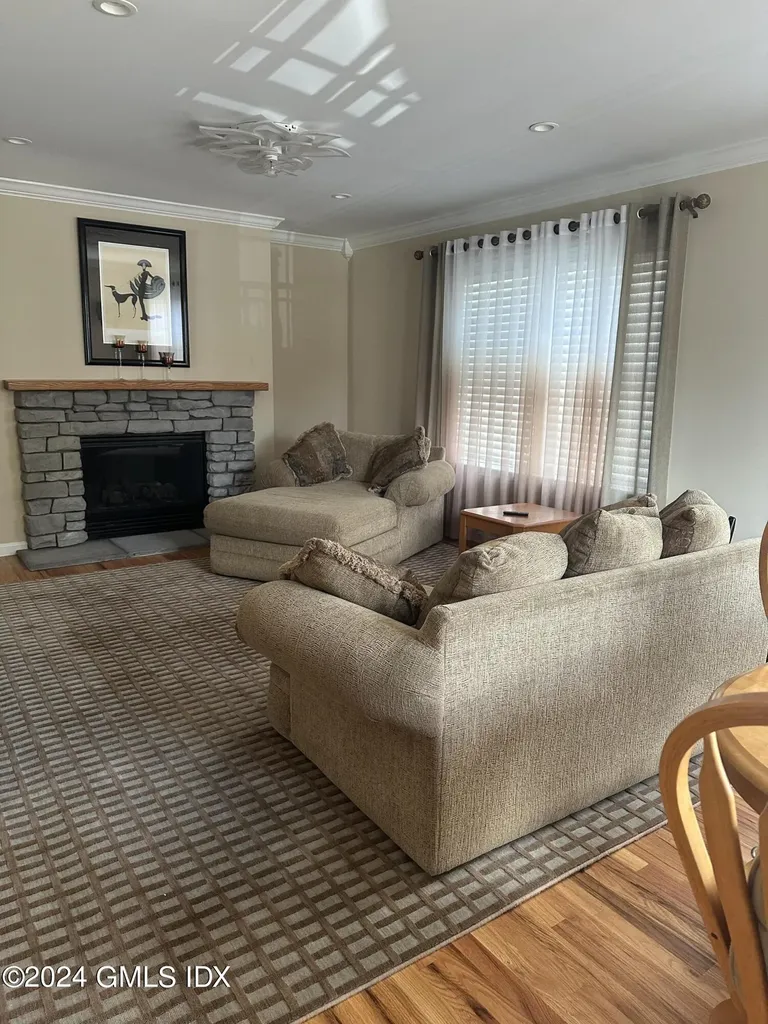 18 Arther Street Greenwich CT 06831