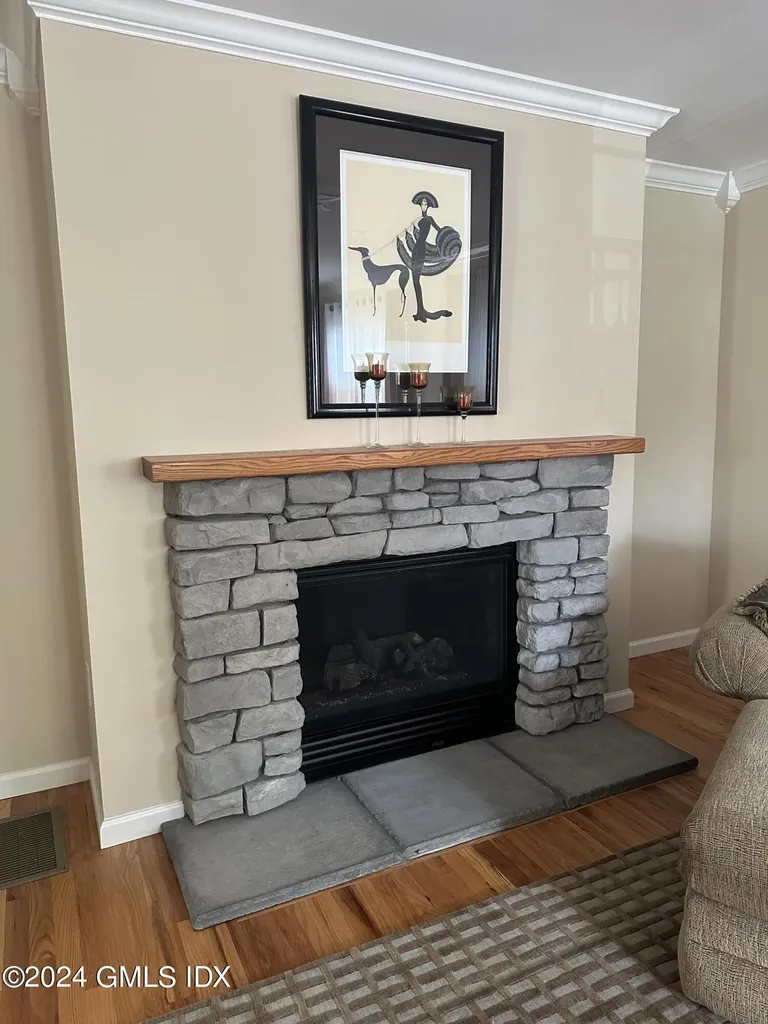 18 Arther Street Greenwich CT 06831