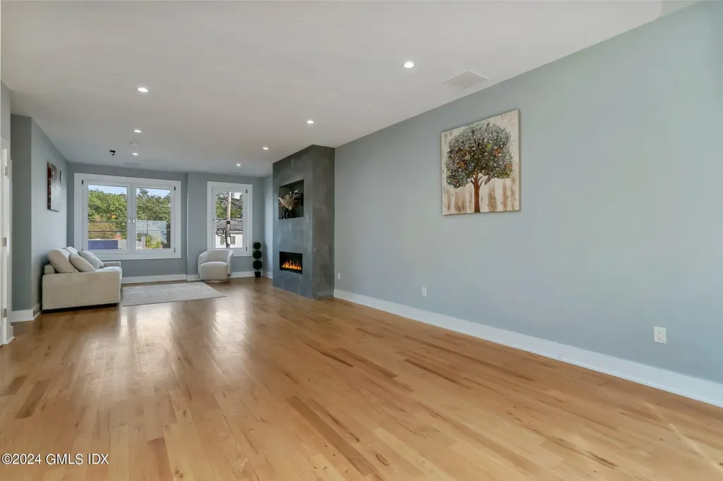 75 Euclid Avenue Stamford CT 06902