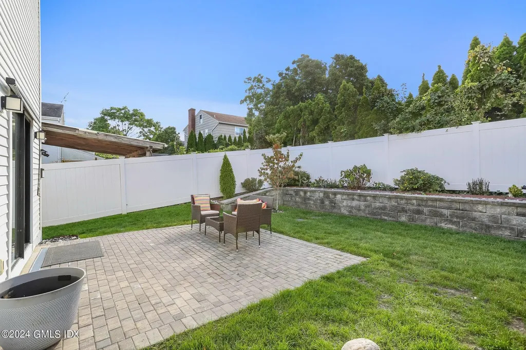 75 Euclid Avenue Stamford CT 06902