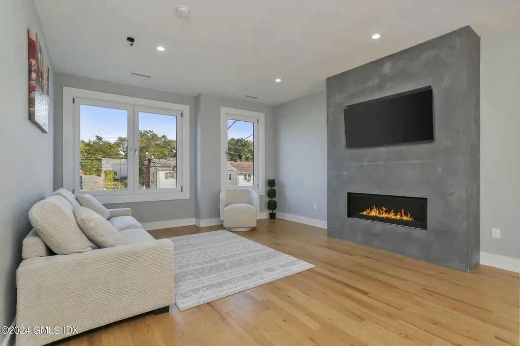 75 Euclid Avenue Stamford CT 06902