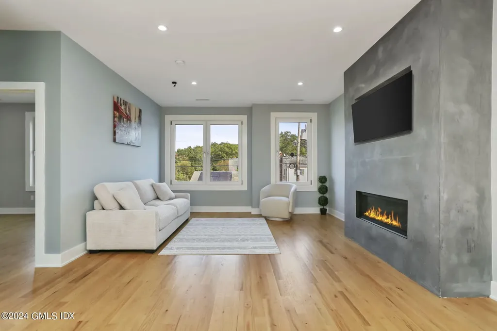 75 Euclid Avenue Stamford CT 06902