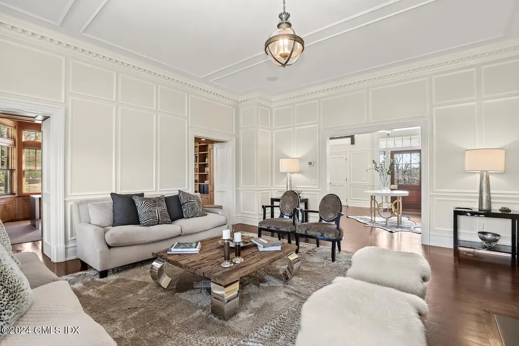 80 Meadow Wood Drive Greenwich CT 06830