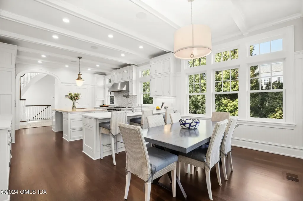 80 Meadow Wood Drive Greenwich CT 06830