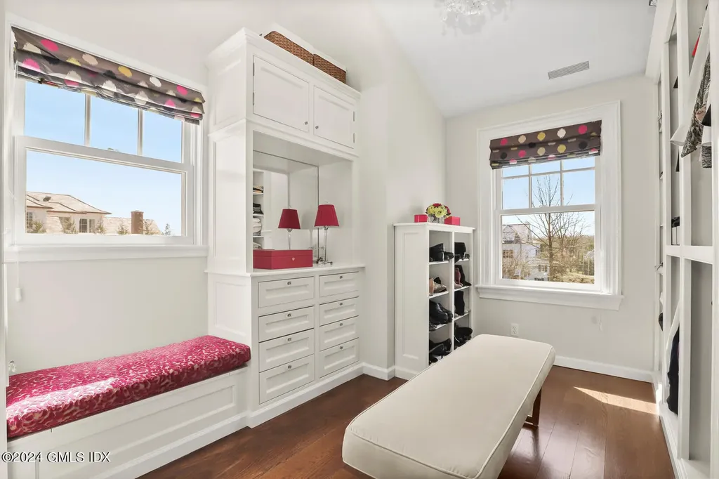 80 Meadow Wood Drive Greenwich CT 06830