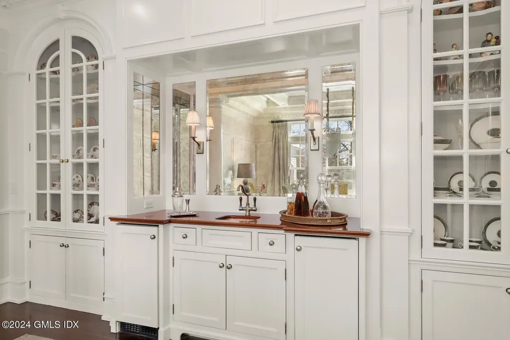80 Meadow Wood Drive Greenwich CT 06830